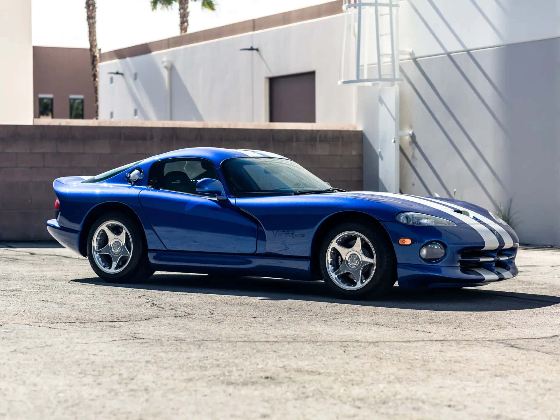 1997 Dodge Viper GTS sold for $0
