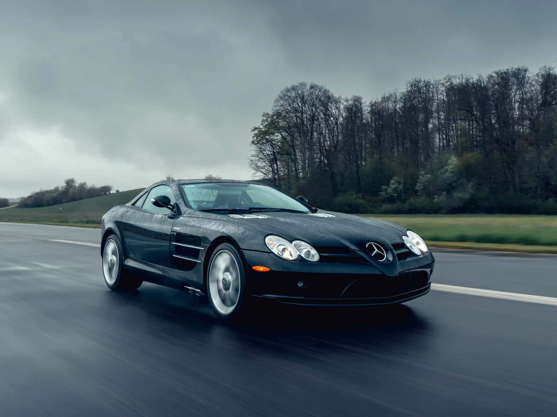 2006 Mercedes-Benz SLR McLaren sold for $247,500