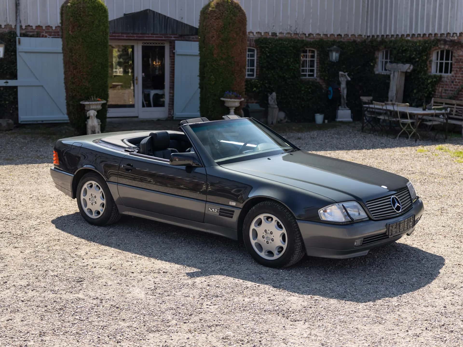 1994 Mercedes-Benz SL 600 sold for €27,500