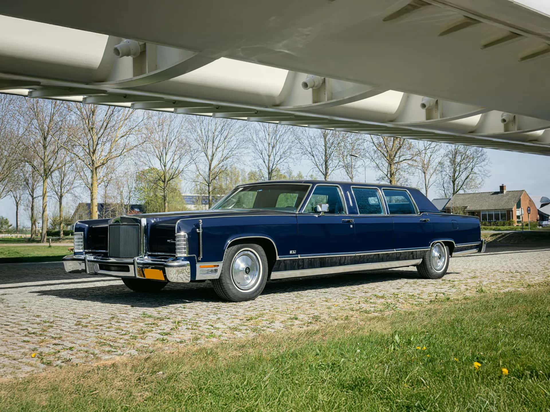 1978 Lincoln Continental Limousine sold for €15,400