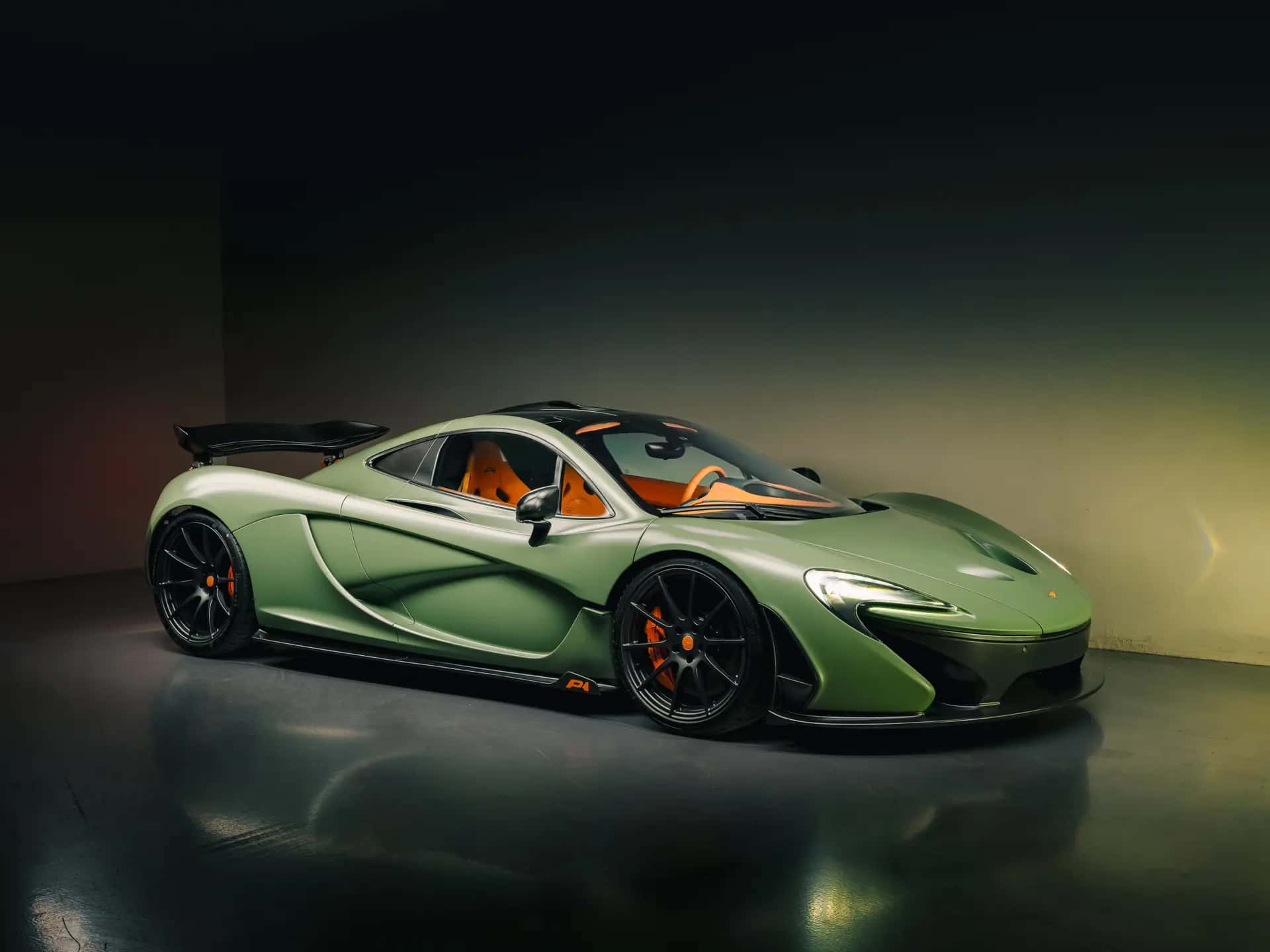 2015 McLaren P1 sold for $0