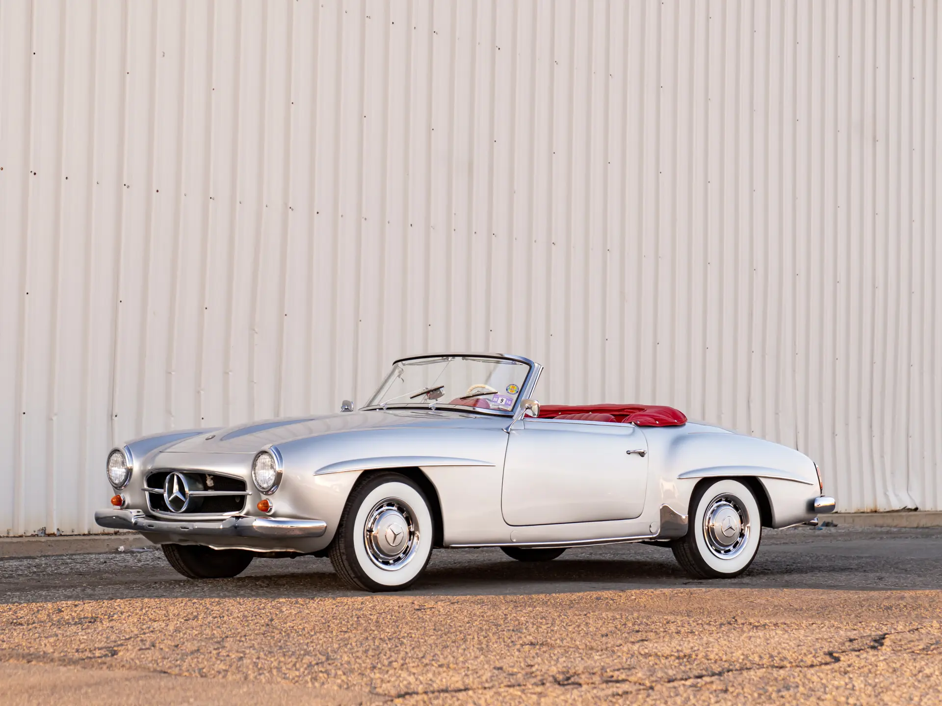 1960 Mercedes-Benz 190 SL sold for $106,400