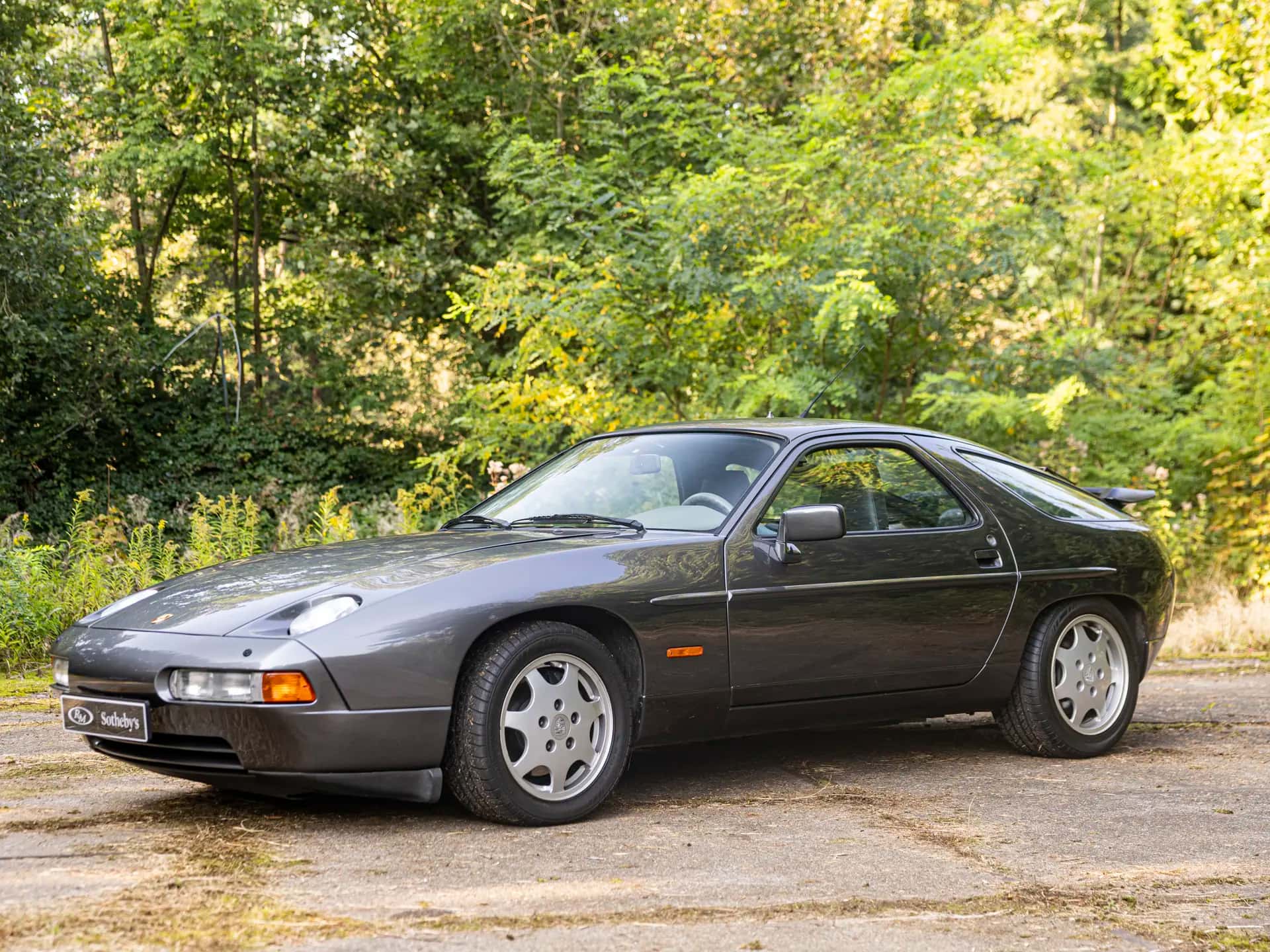 1991 Porsche 928 GT sold for €34,500