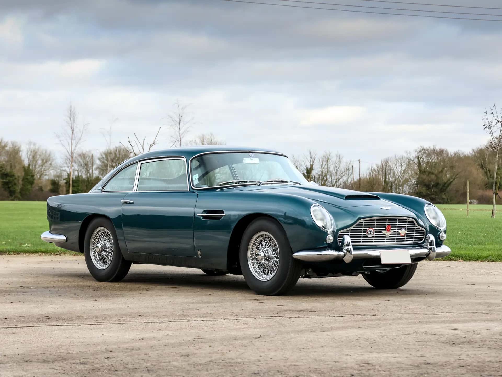 1964 Aston Martin DB5 sold for €736,250