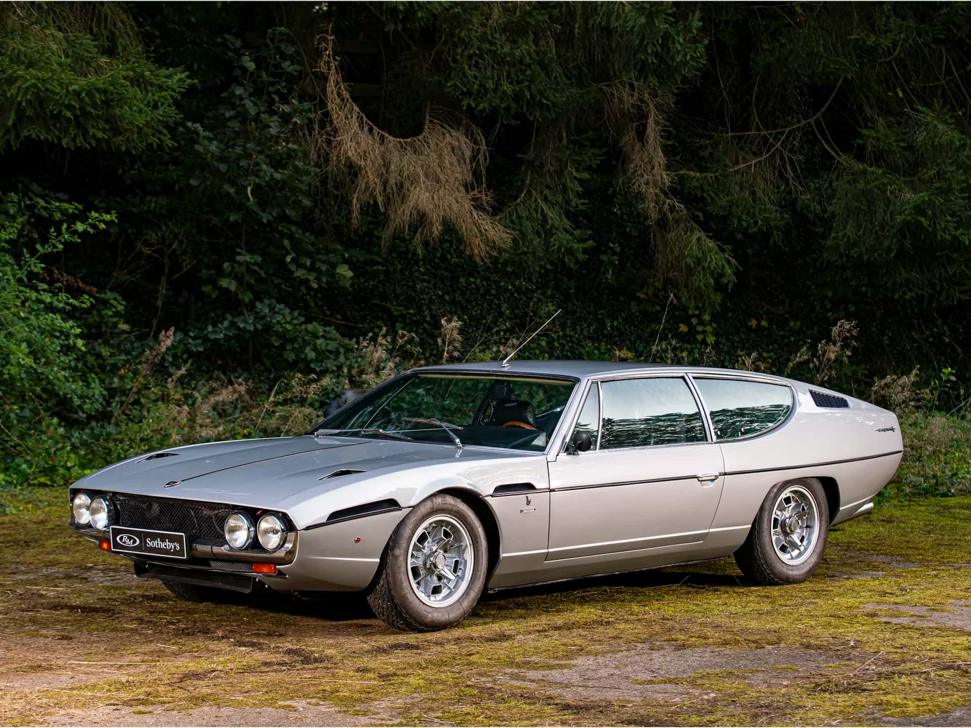 1970 Lamborghini Espada Series II sold for €69,000