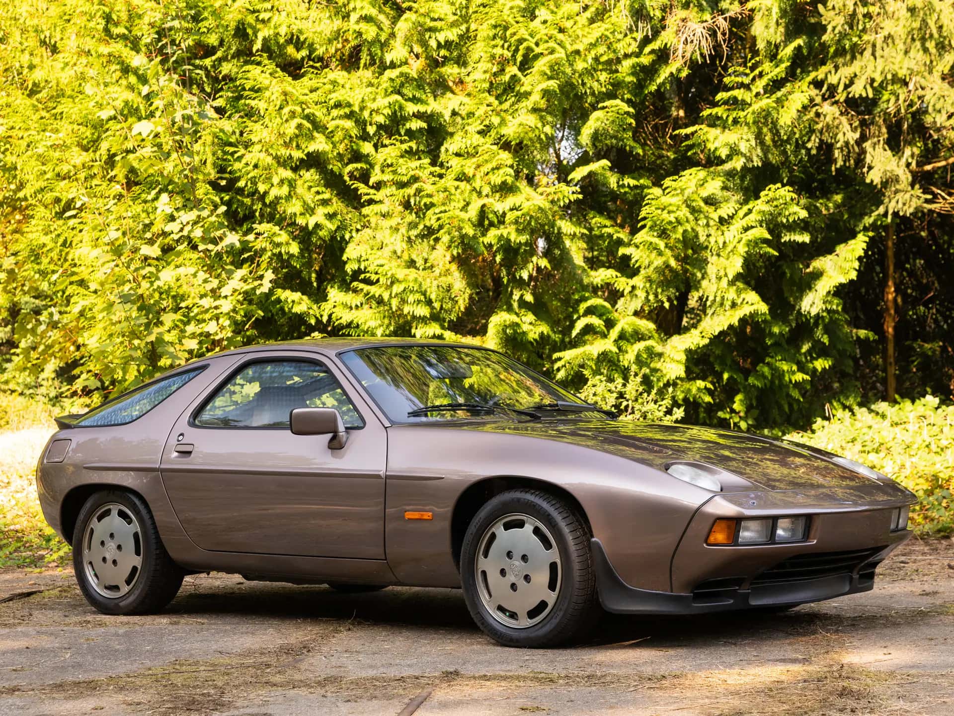 1983 Porsche 928 S sold for €34,500