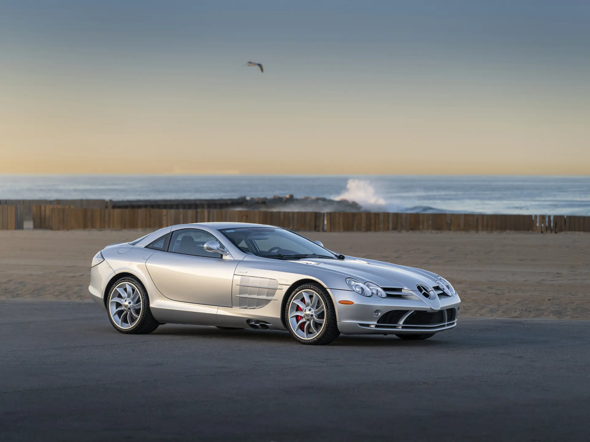 2006 Mercedes-Benz SLR McLaren sold for $401,000