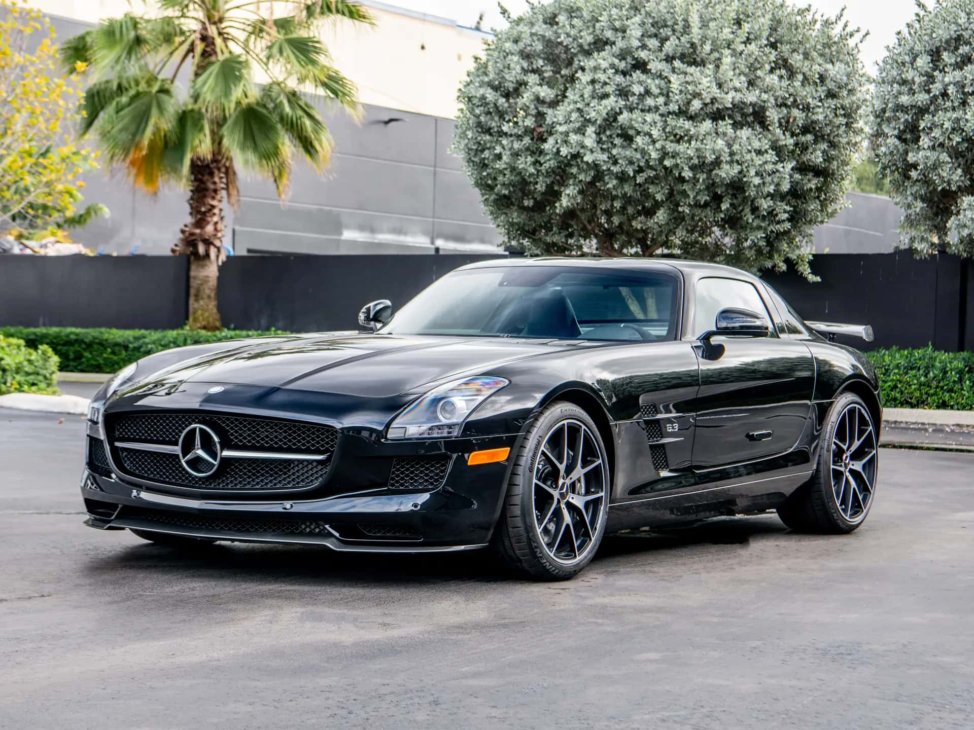 2015 Mercedes-Benz SLS AMG GT Final Edition sold for $434,000