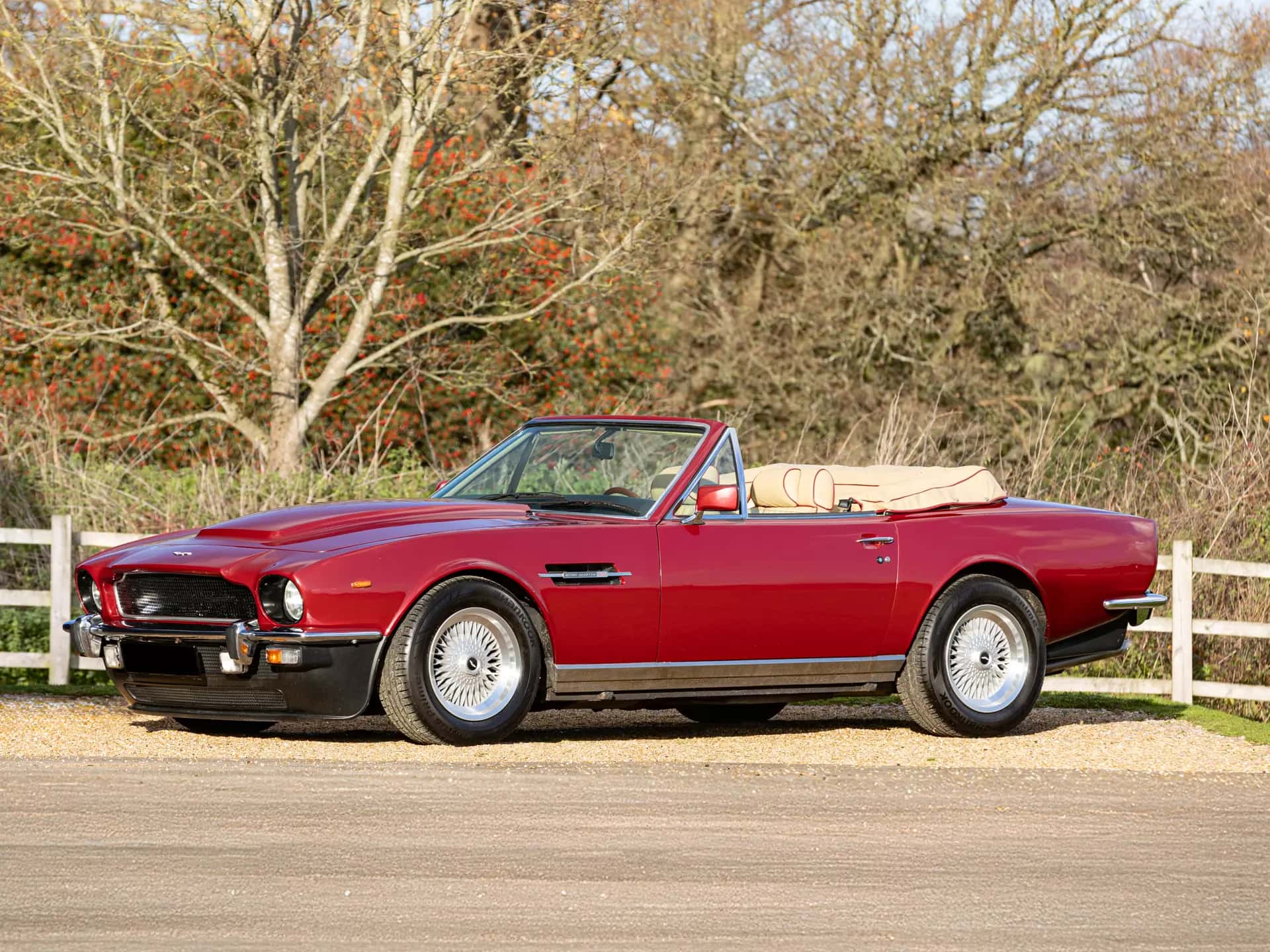 1984 Aston Martin V8 Volante sold for €132,250