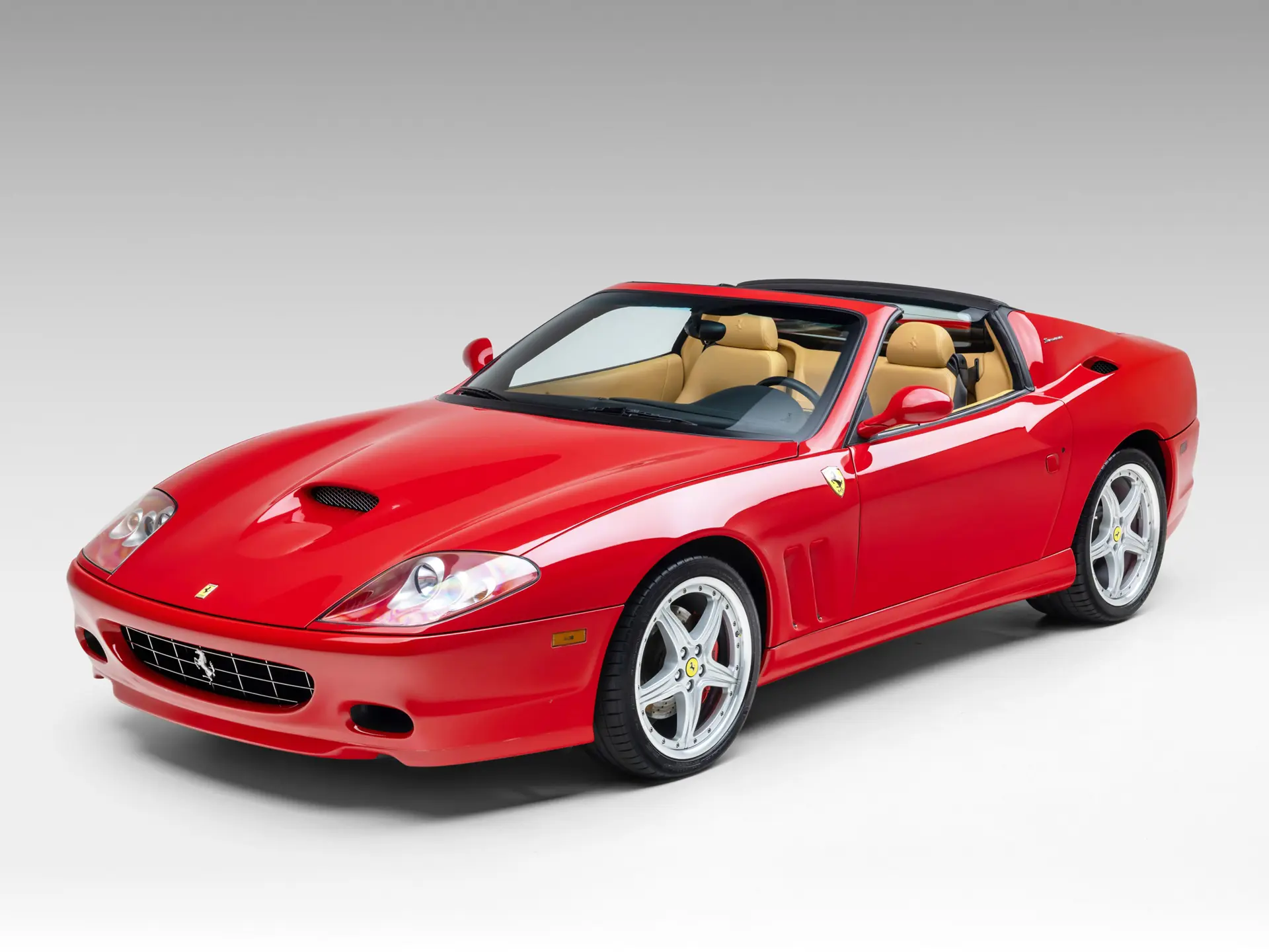 2005 Ferrari Superamerica sold for $313,000