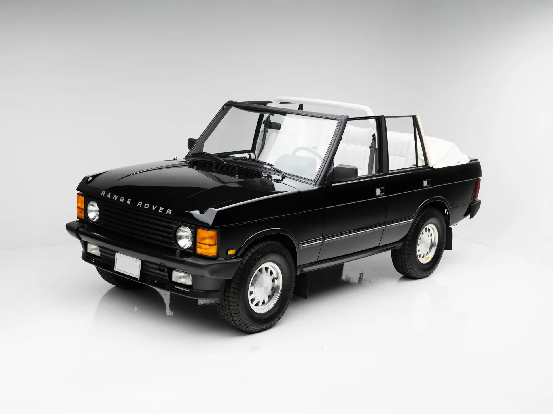 1992 Land Rover Range Rover Chamois sold for $134,400