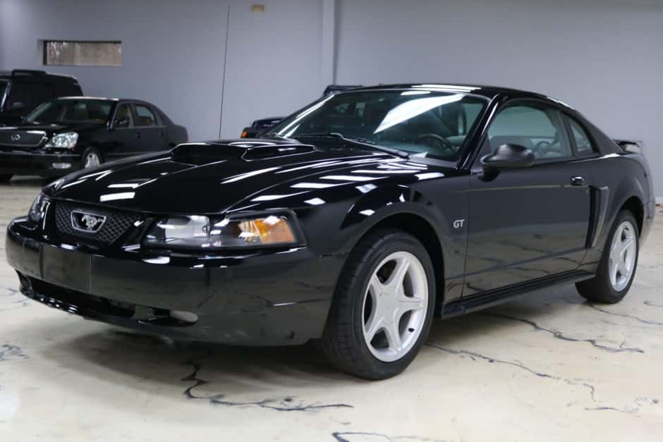 2003 Ford Mustang SN95 1994-2004 sold for $12,250