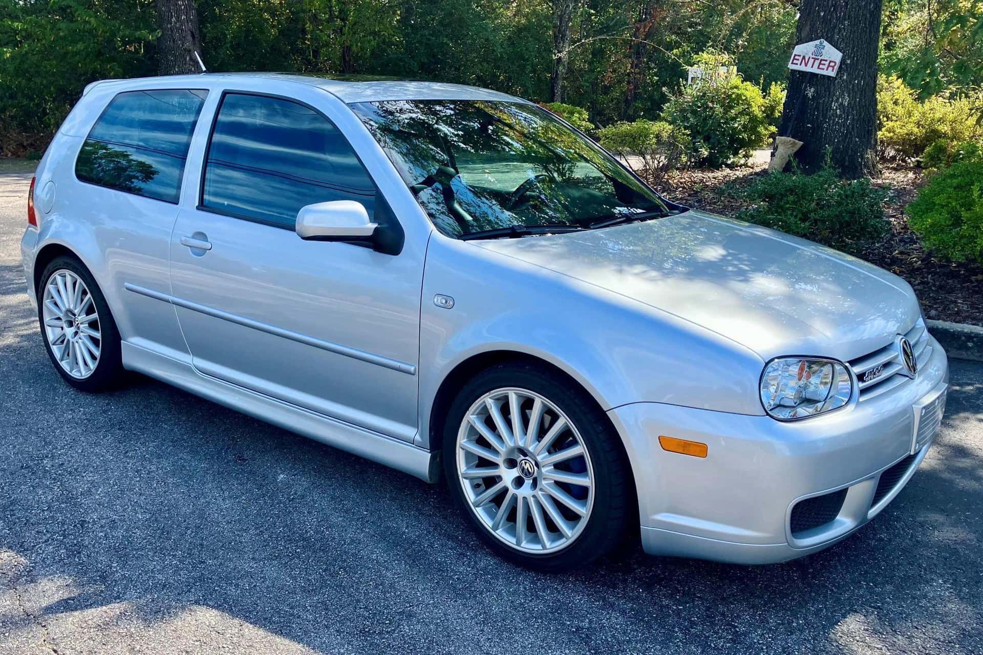 2004 Volkswagen R32 sold for $46,250