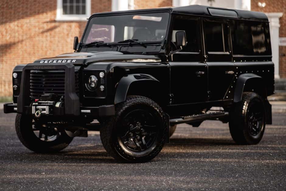 0 Land Rover 110 / Defender 110 (Euro Spec) sold for $69,000