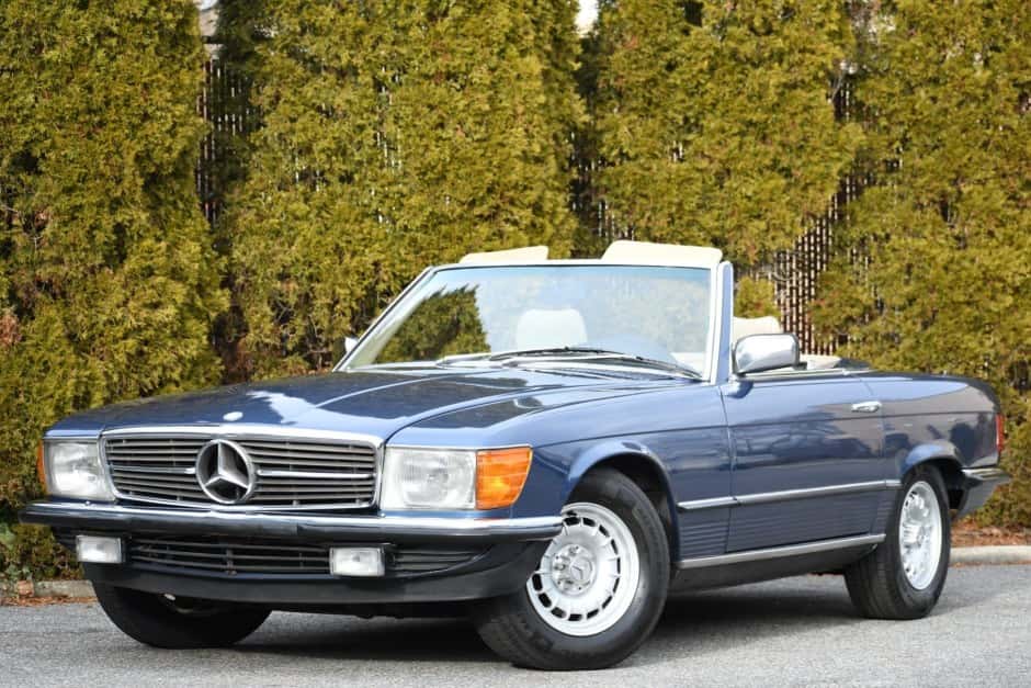 1985 Mercedes-Benz R107 SL sold for $40,250