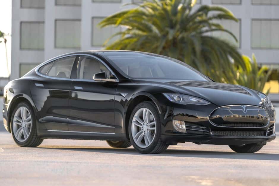 2014 Tesla  sold for $20,250