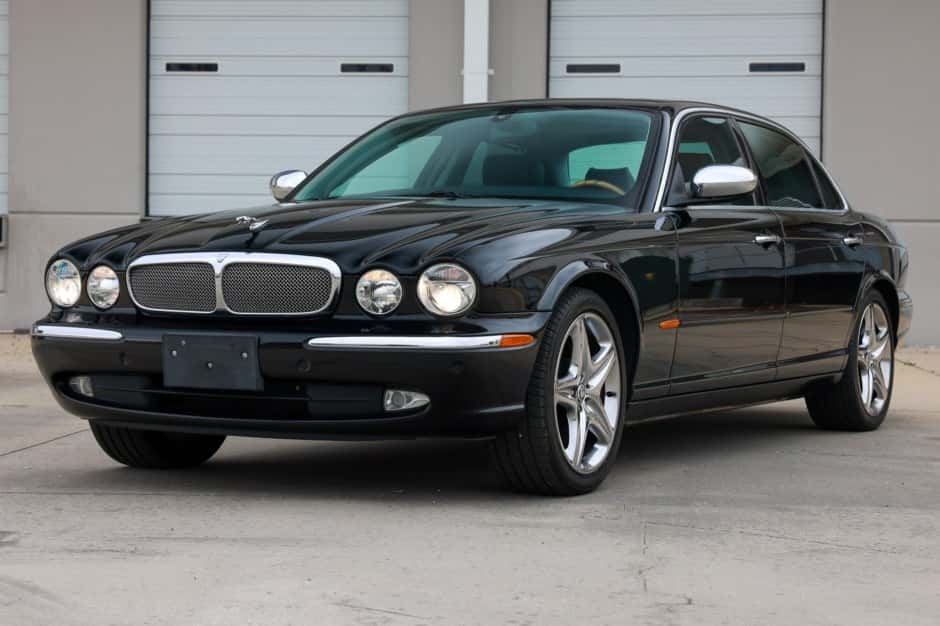 2005 Jaguar X350/X356/X358 XJR (2004-2009) sold for $15,250