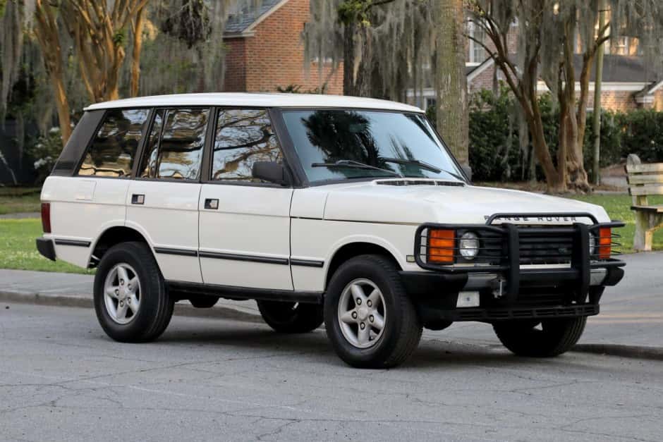 1995 Land Rover Range Rover Classic sold for $11,000