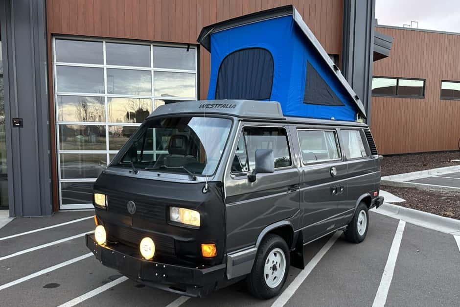 1988 Volkswagen Vanagon sold for $20,100