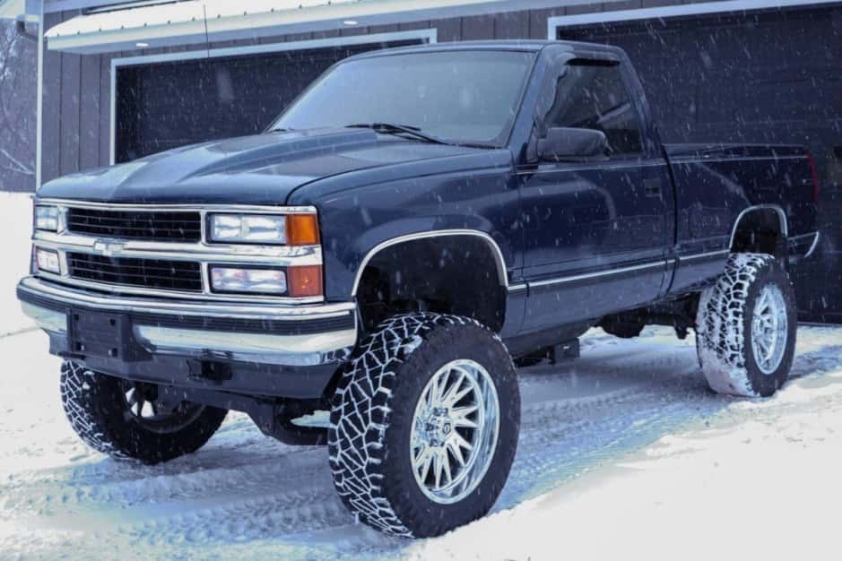 1998 Chevrolet C/K GMT400 (1988-2002) sold for $8,508