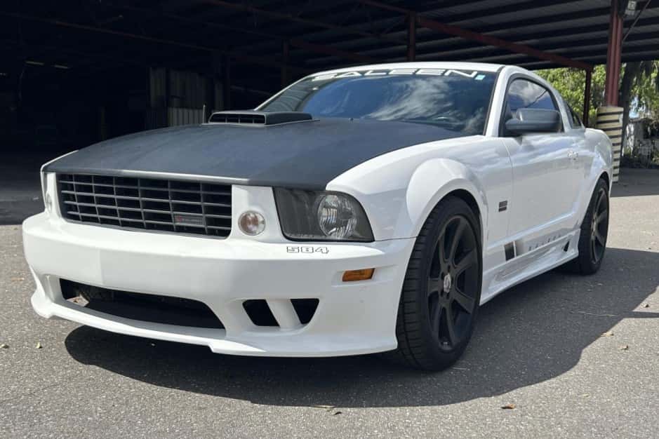 2006 Ford Mustang S197 2005-2014 sold for $14,600