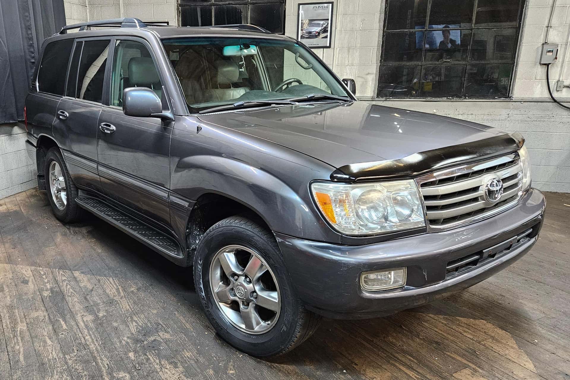 2006 Toyota Land Cruiser sold for $16,250