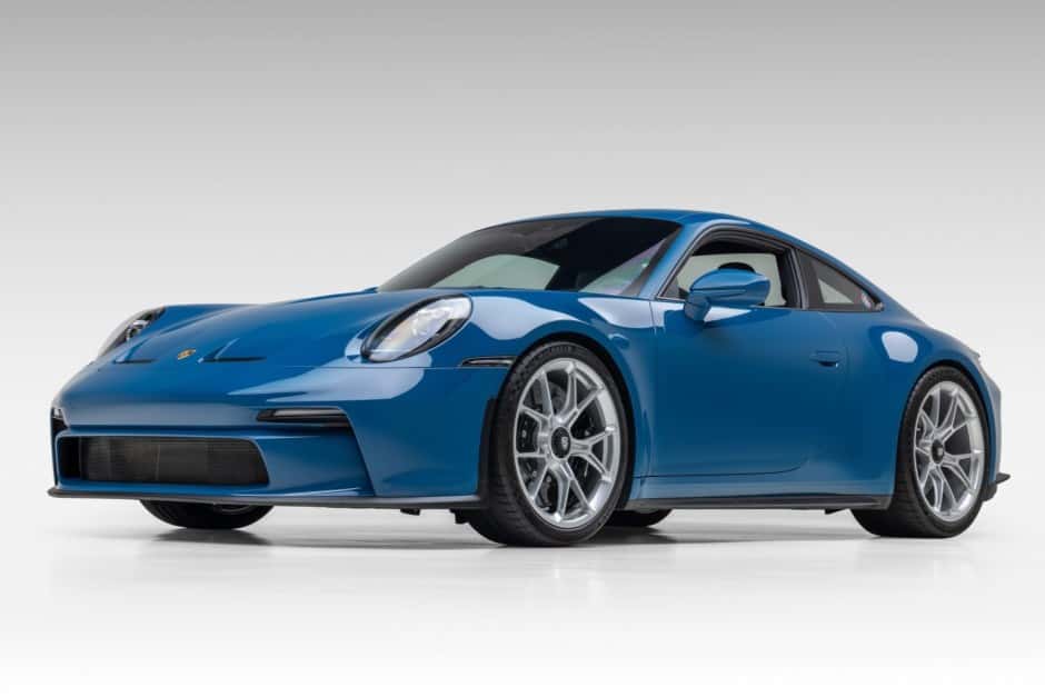 2022 Porsche 992 911 GT3 sold for $277,000