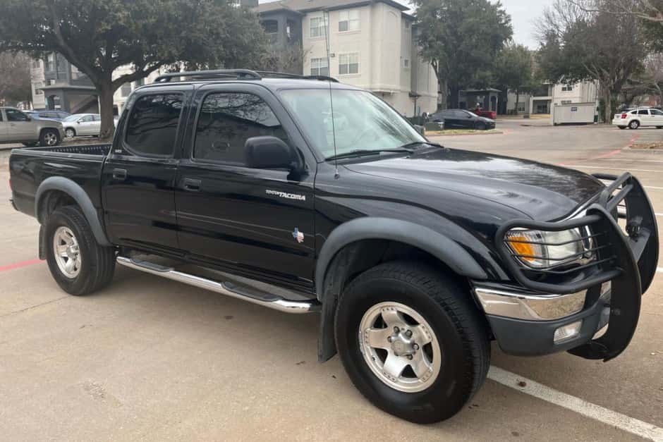 2004 Toyota Tacoma (N1X0 1995-2005) sold for $15,250