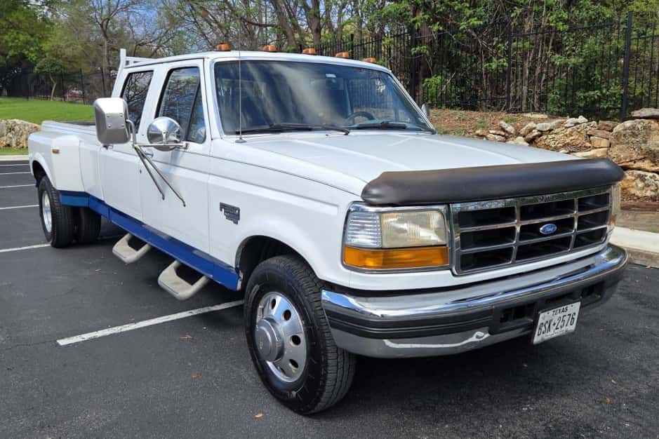 1996 Ford F-Series 1992-1997 sold for $9,000