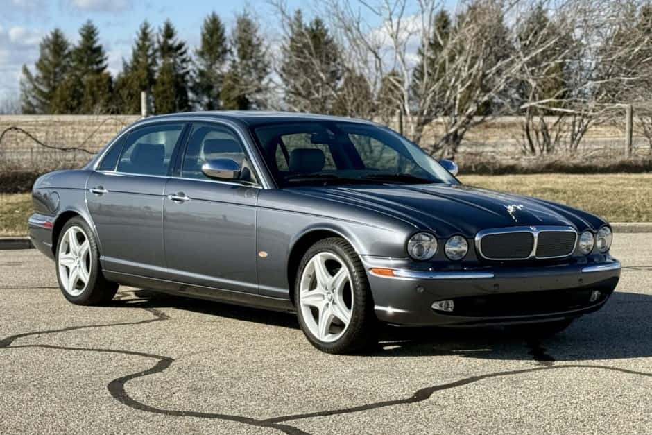 2007 Jaguar X350/X356/X358 XJ (2004-2009) sold for $14,141