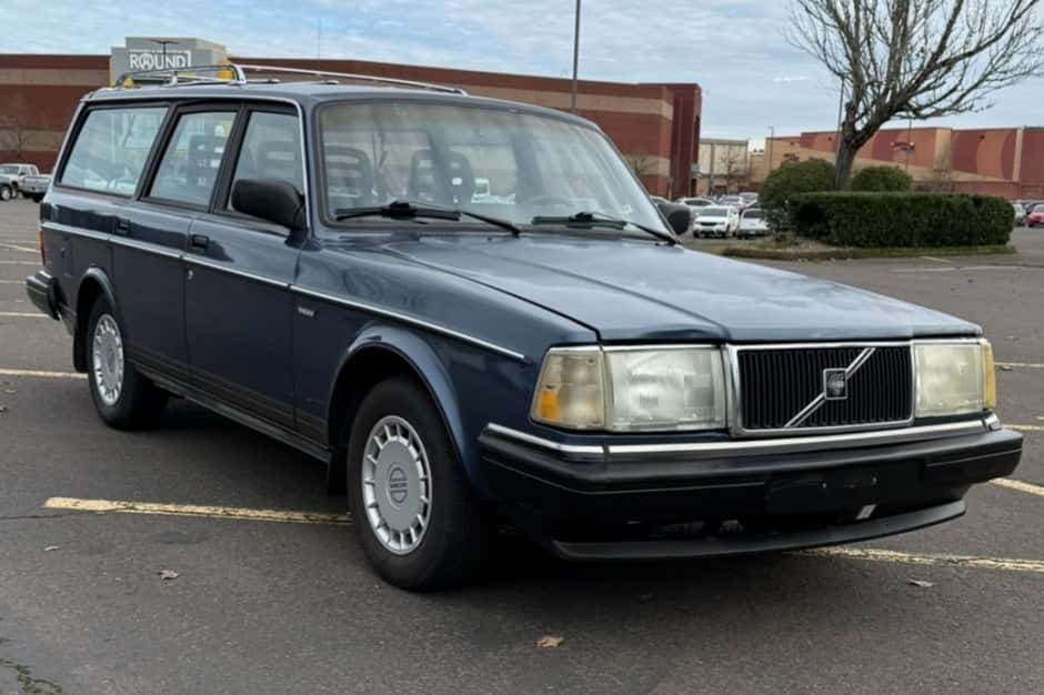 1991 Volvo 240 sold for $6,000