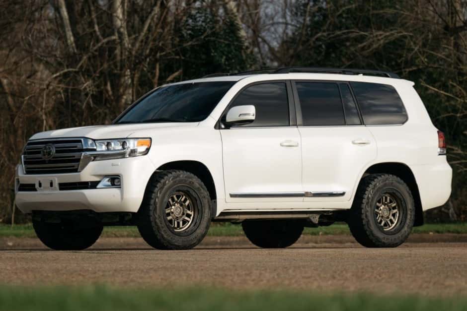 2019 Toyota Land Cruiser 200-Series sold for $67,000