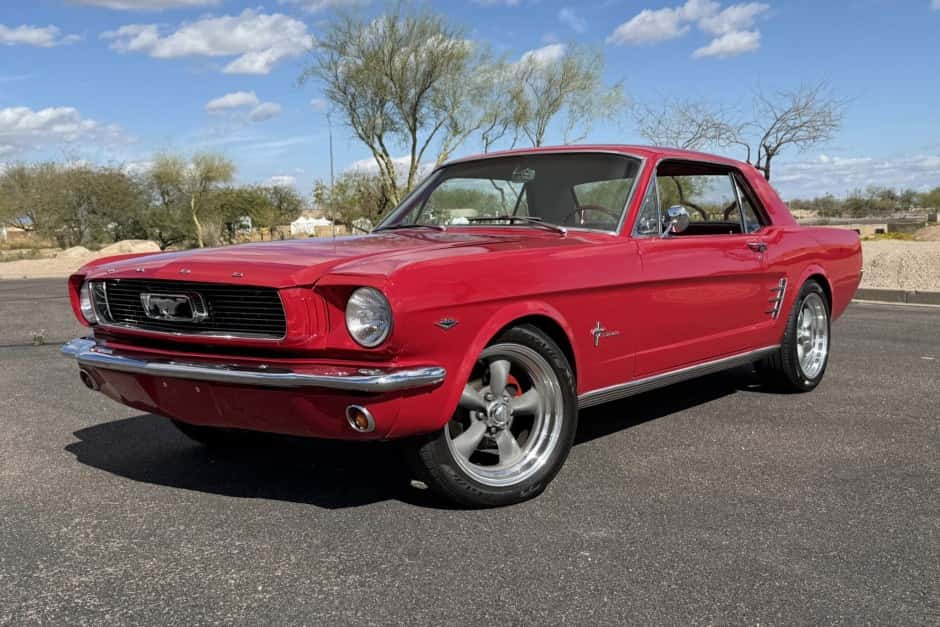 1966 Ford Mustang 1964.5-1966 sold for $22,500