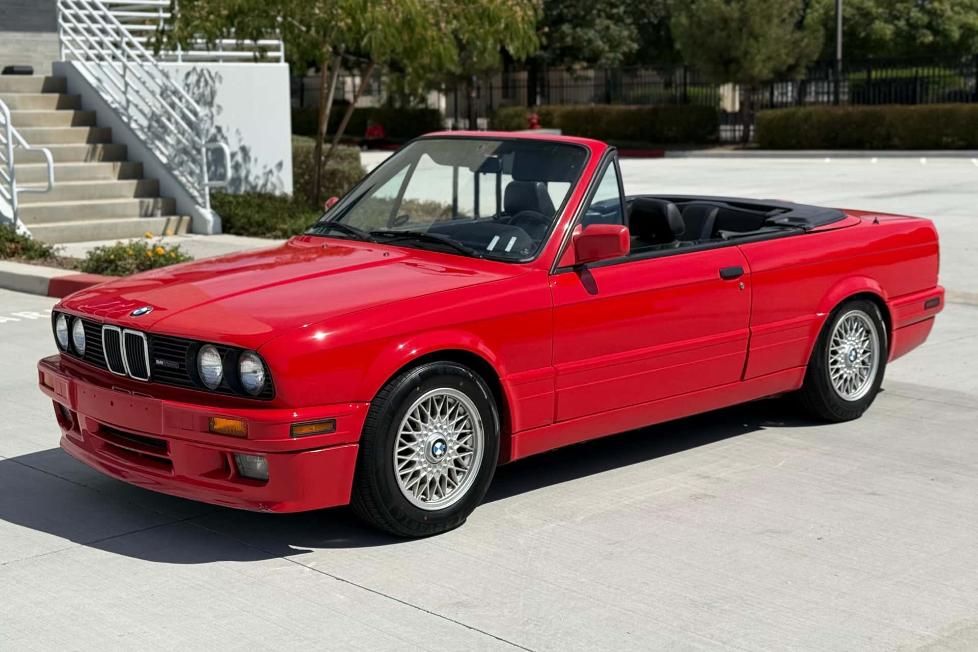 1991 BMW 3 Series sold for $15,300