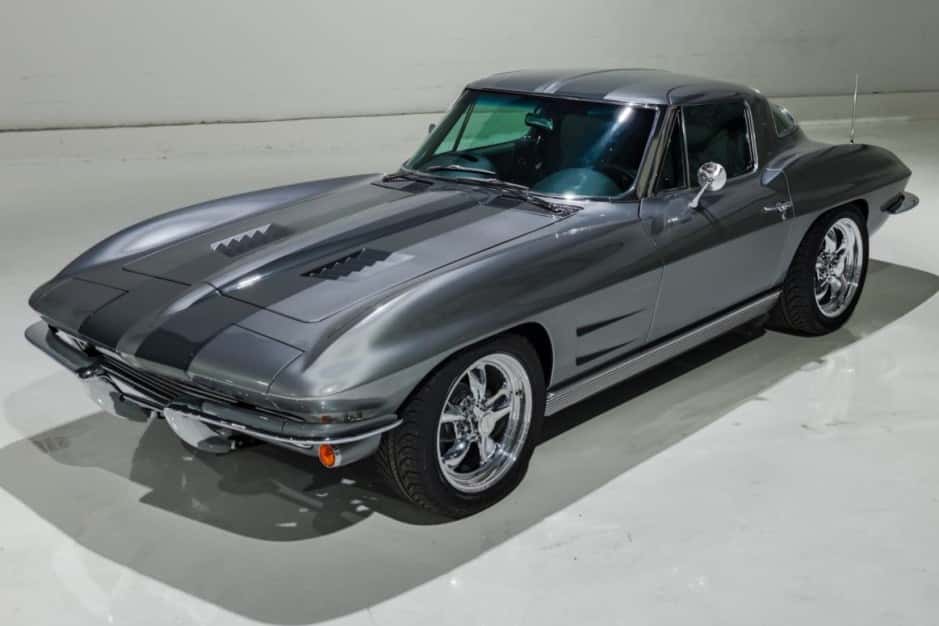 1963 Chevrolet Corvette C2 (1963) sold for $180,000