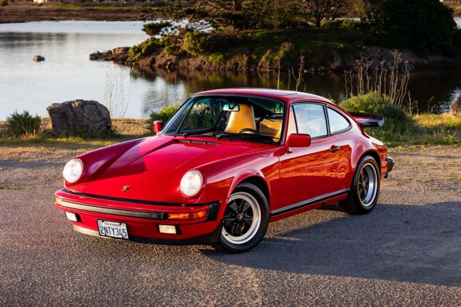 1989 Porsche 911 Carrera 3.2 sold for $140,000
