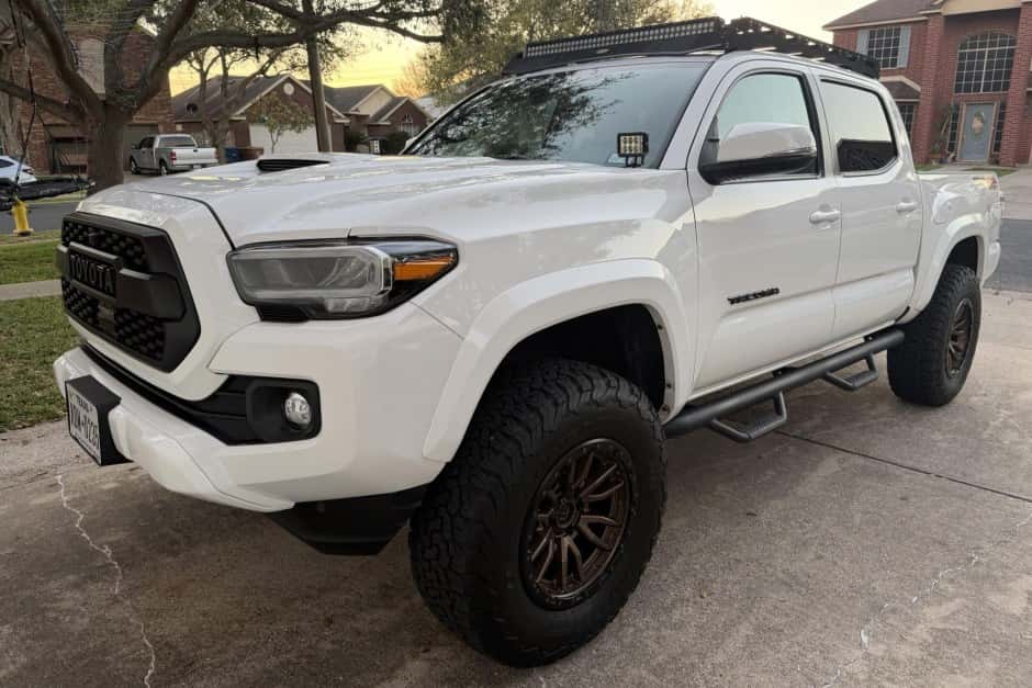 2022 Toyota Tacoma (N300 2016-2023) sold for $29,500