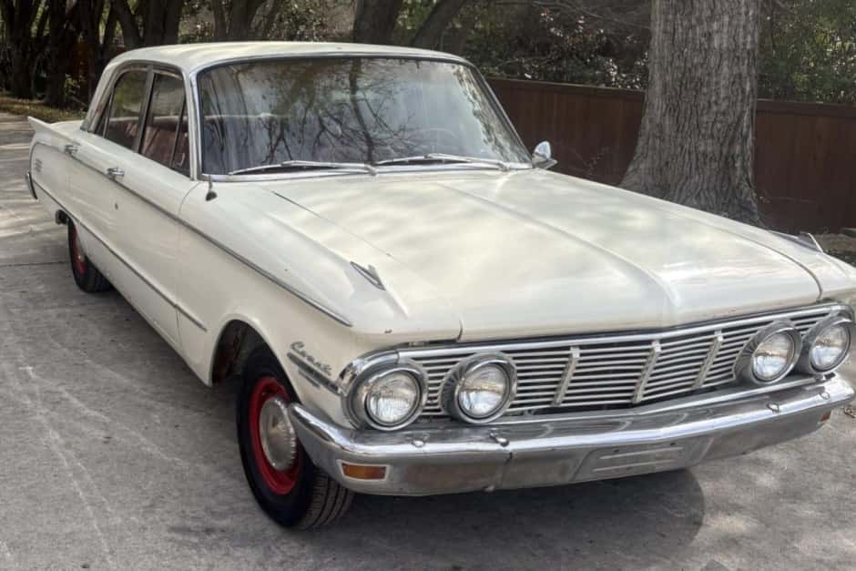 1963 Mercury Comet sold for $2,252