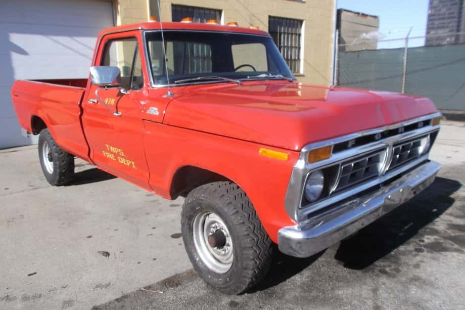 1977 Ford F-Series 1973-1979 sold for $11,000