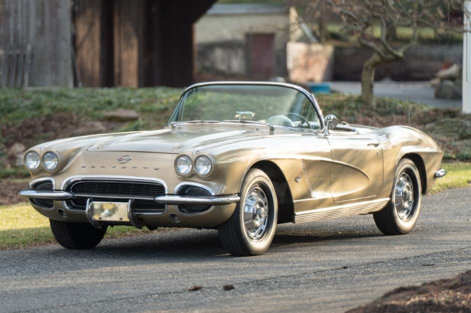 1962 Chevrolet Corvette C1 (1961-1962) sold for $46,250