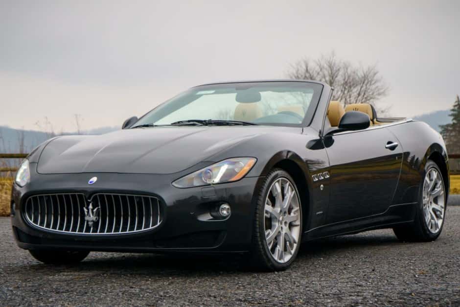 2015 Maserati GranTurismo sold for $37,000