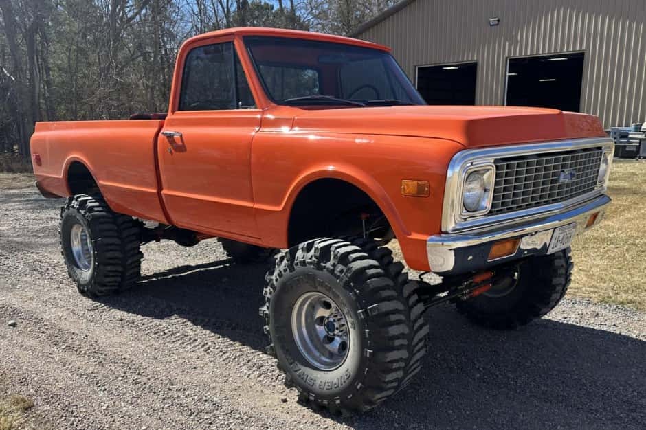 1972 Chevrolet C/K (1967-1972) sold for $32,000