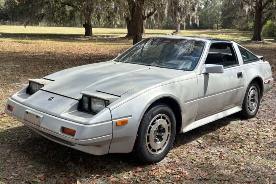 1986 Nissan Z31 300ZX sold for $1,200