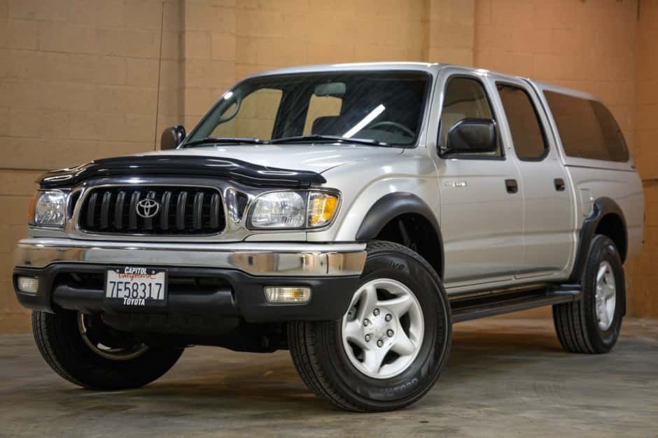 2004 Toyota Tacoma (N1X0 1995-2005) sold for $25,250