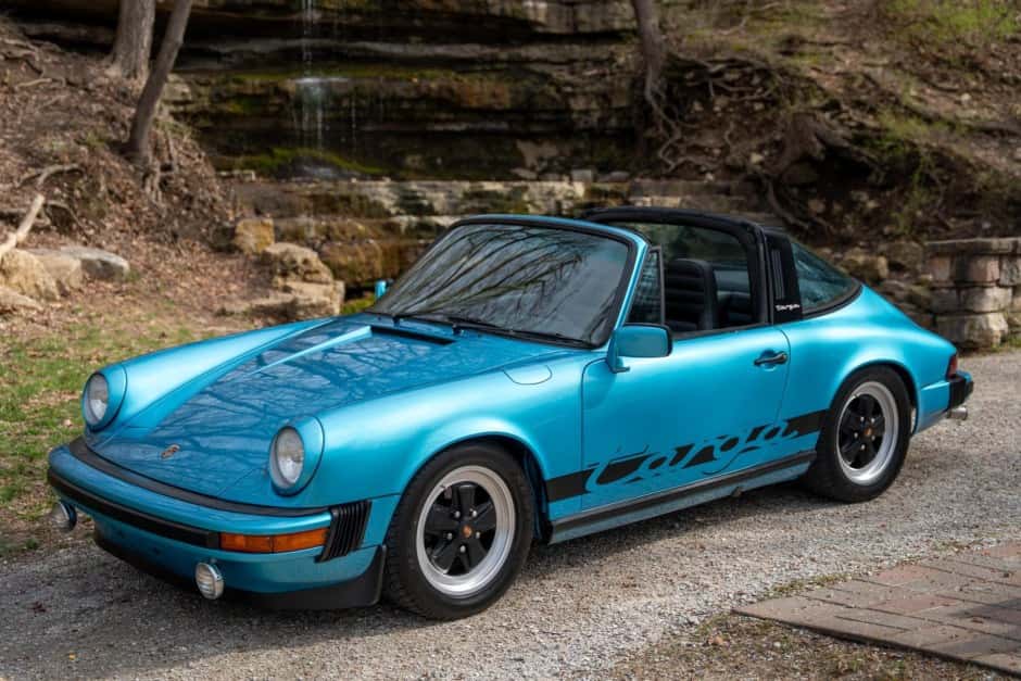 1977 Porsche 911 1974-1977 sold for $68,000