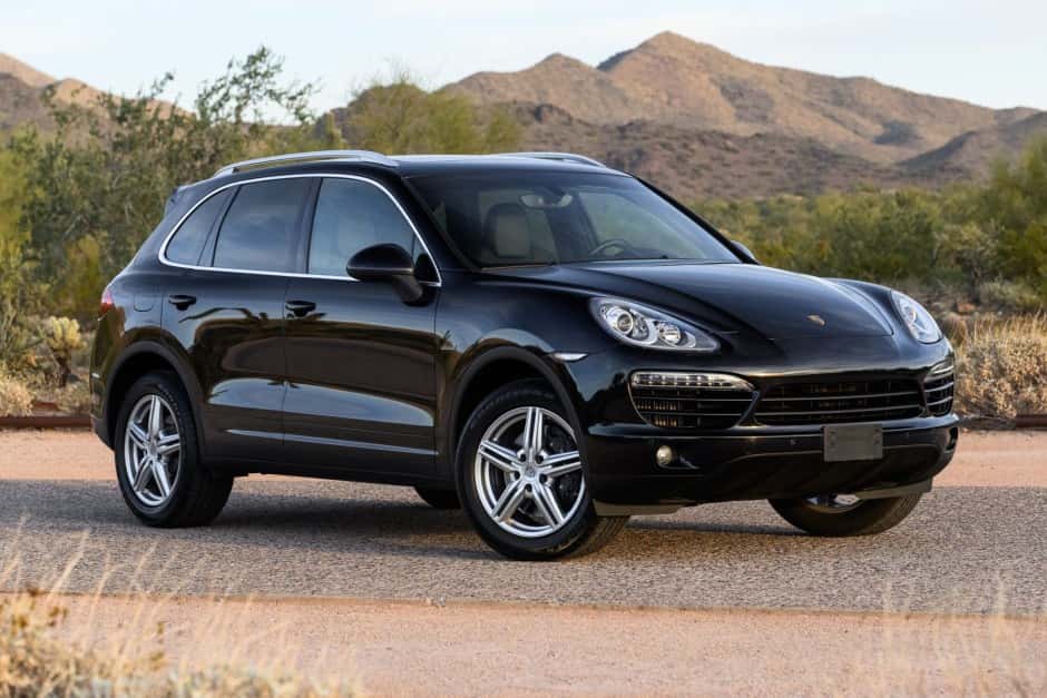 2013 Porsche 958 Cayenne (2011-2018) sold for $37,000