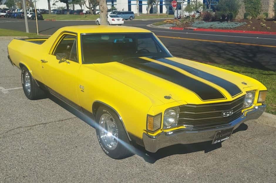 1972 Chevrolet El Camino sold for $17,500