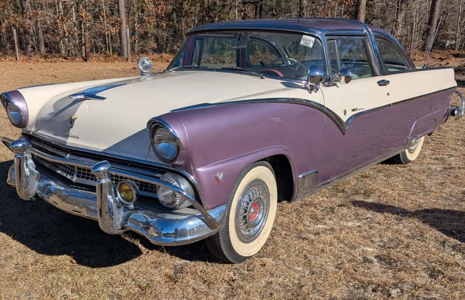 1955 Ford Fairlane sold for $20,500