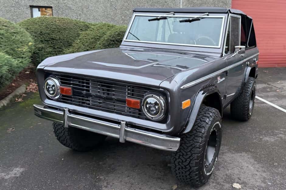 1976 Ford Bronco U13/U14/U15 1966-1977 sold for $70,000
