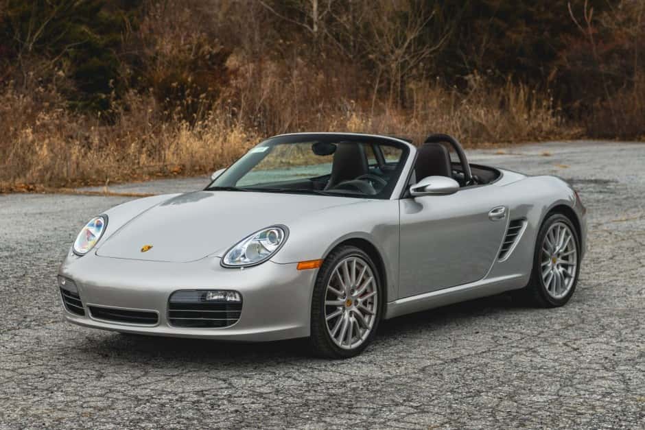 2006 Porsche 987 Boxster sold for $24,172